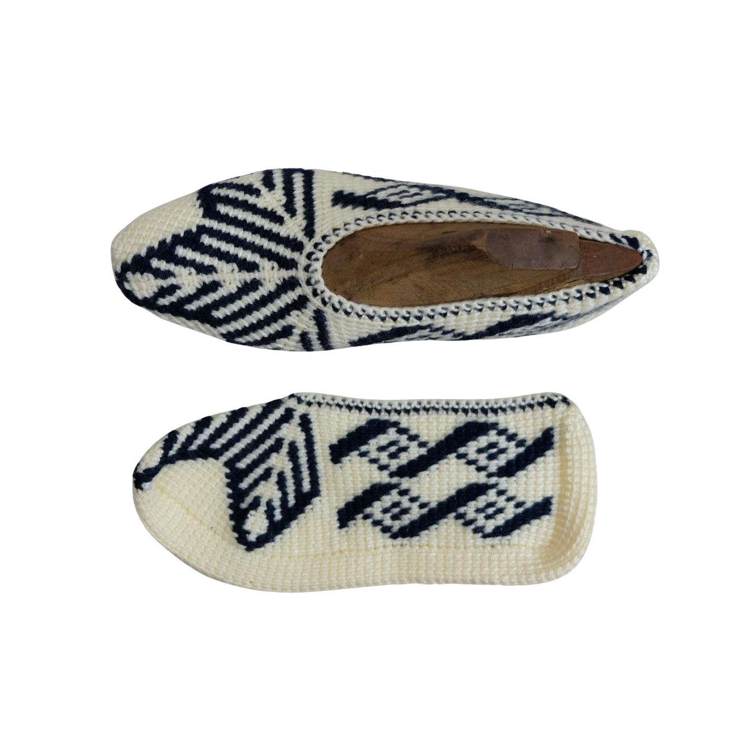 Stylische Kuschelsocken aus Wolle – Farbige Eleganz für gemütliche Stunden