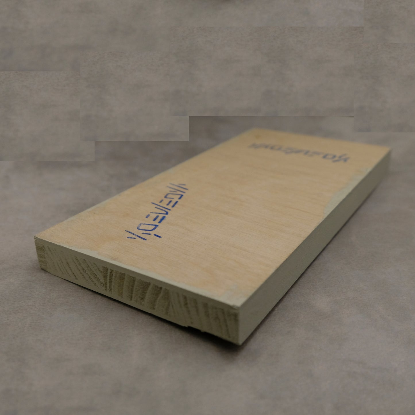 Aufsteller „VEGAN Style“ – Typografie auf Multiplex - yagemedia