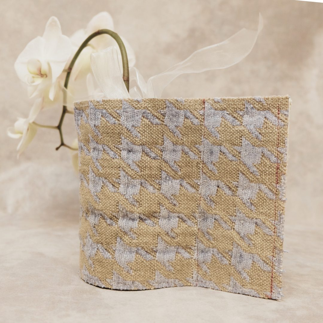 Stoffvase - GL1 – Upcycling – Hahnentritt/Flieder/kariert/natur