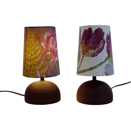 Nachttischlampen mit floraler Tapete – Elegantes Upcycling für dein Zuhause