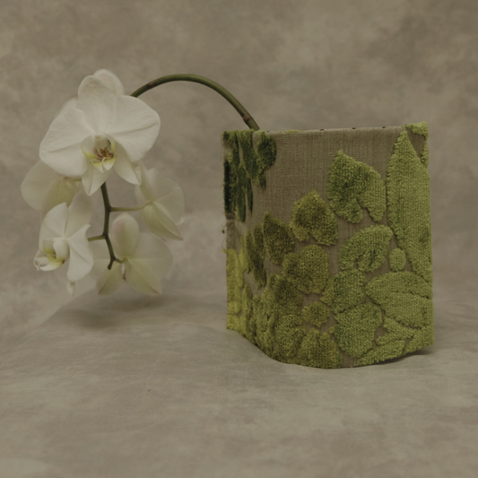 Tapetenvase mit Stoff ummantelt Grün/Streifen