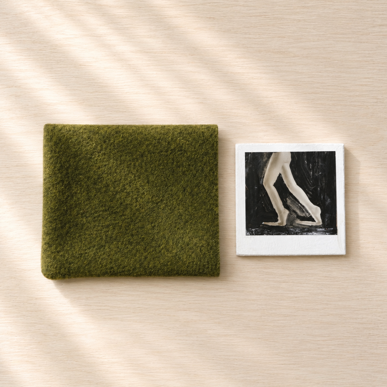 YAGEMEDIA Polaroid „Barbie?“ – Material Mix